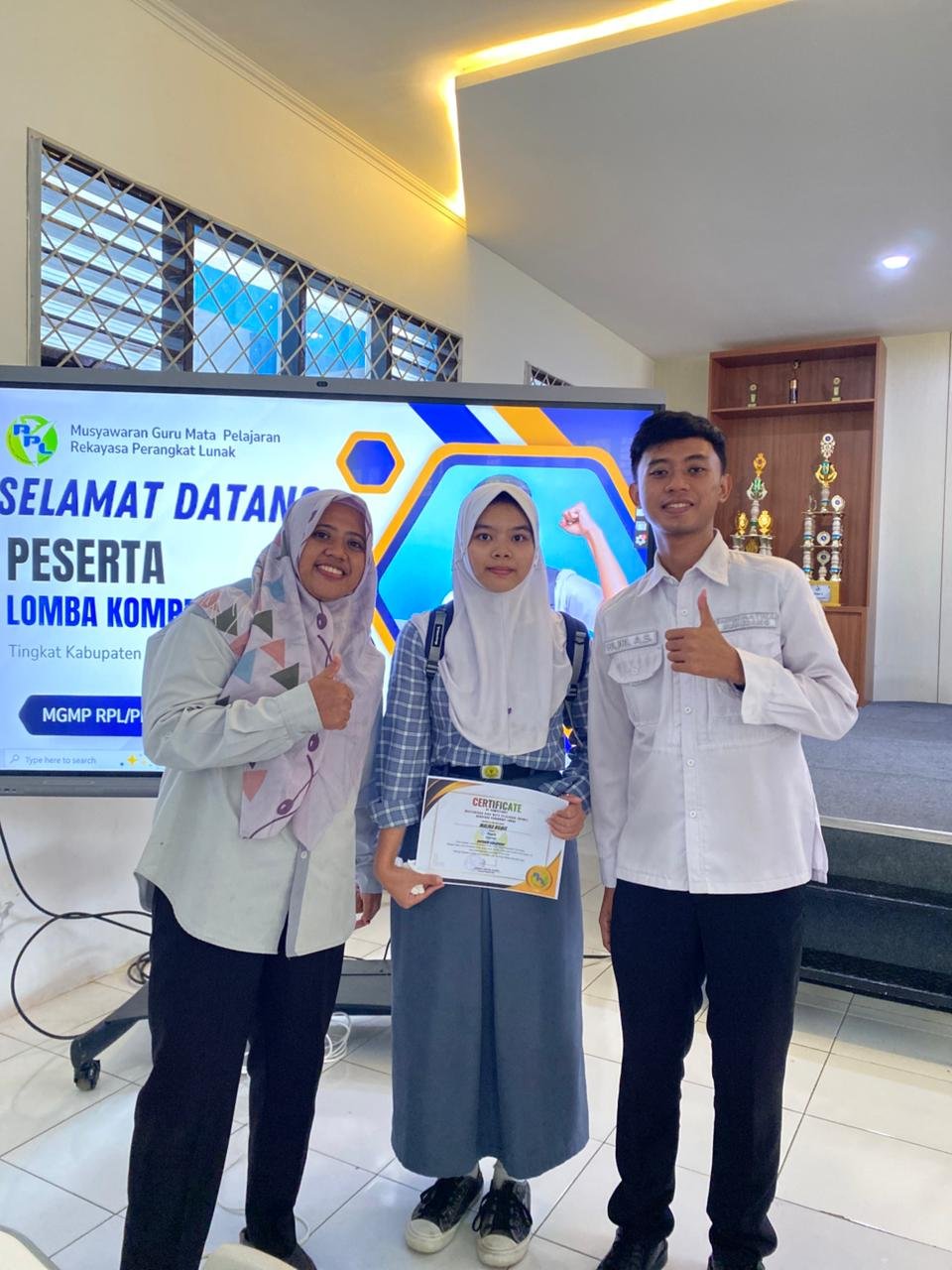 Juara 3 - Desain Grafis